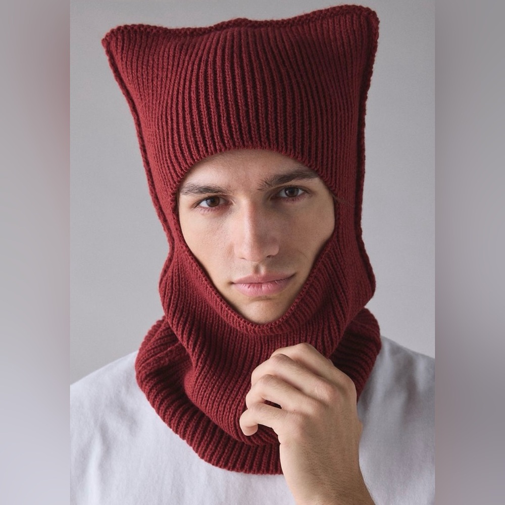 Urban Outfitters Mylo Knit Balaclava NWT - Wine